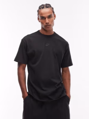 Nike Premium Essentials t-shirt in light